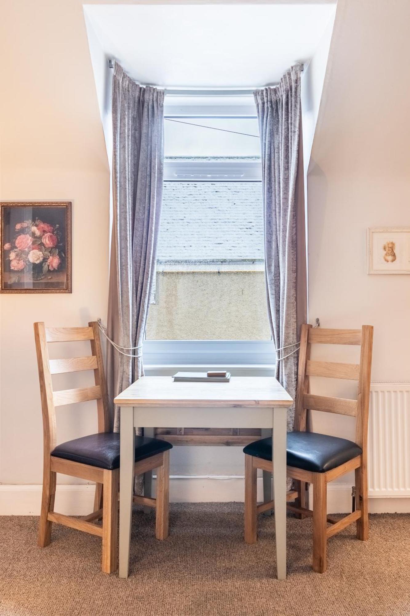 Taigh Carnan Apartment Inverness Bagian luar foto